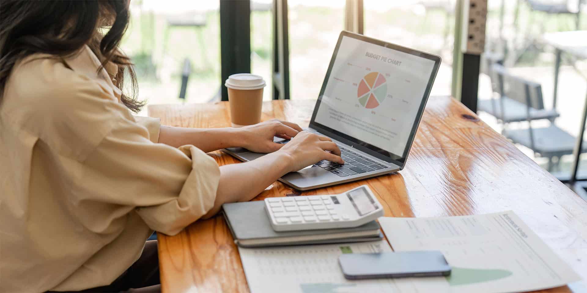 How Canadians are investing is changing: Here’s what you should know